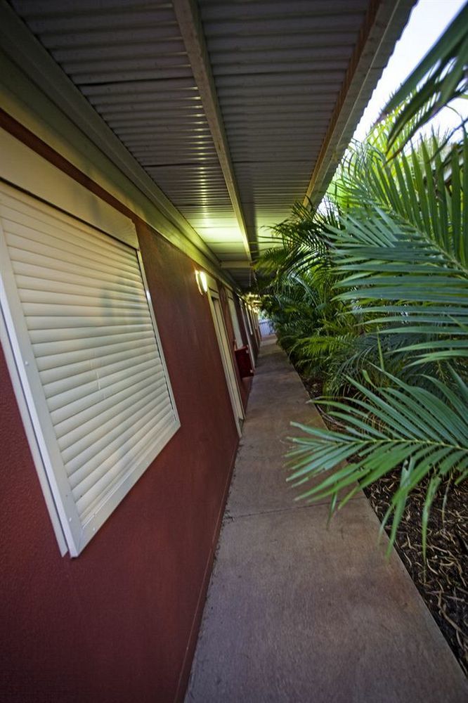 Cattrall Park Motel Karratha Exterior foto